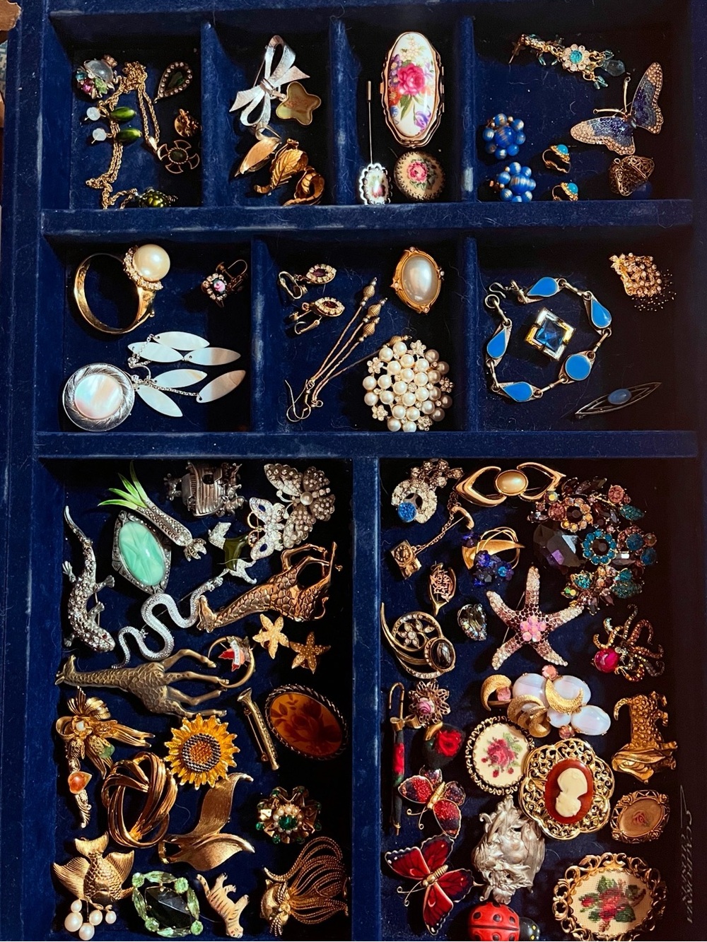 Mystery BROOCH Bag